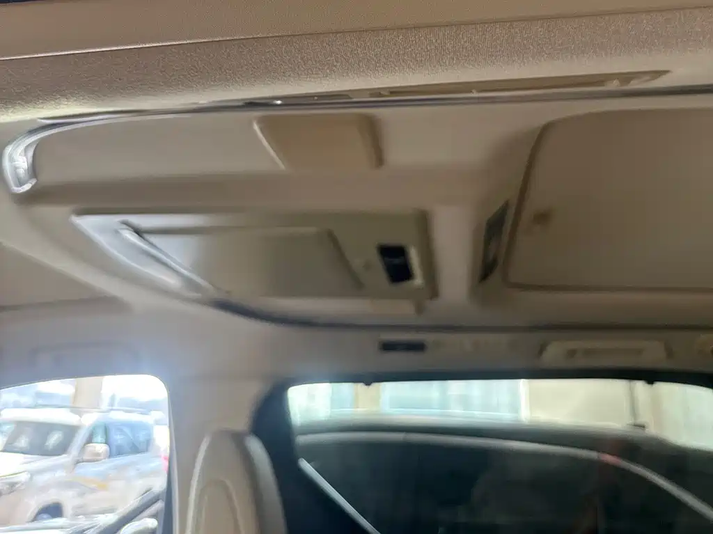 Toyota Alphard 2018 — фото 11