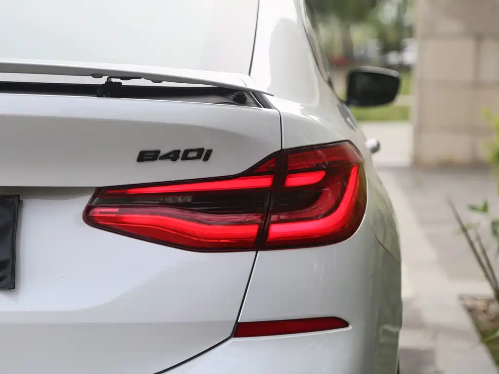 BMW 6 Series GT 2018 — фото 17