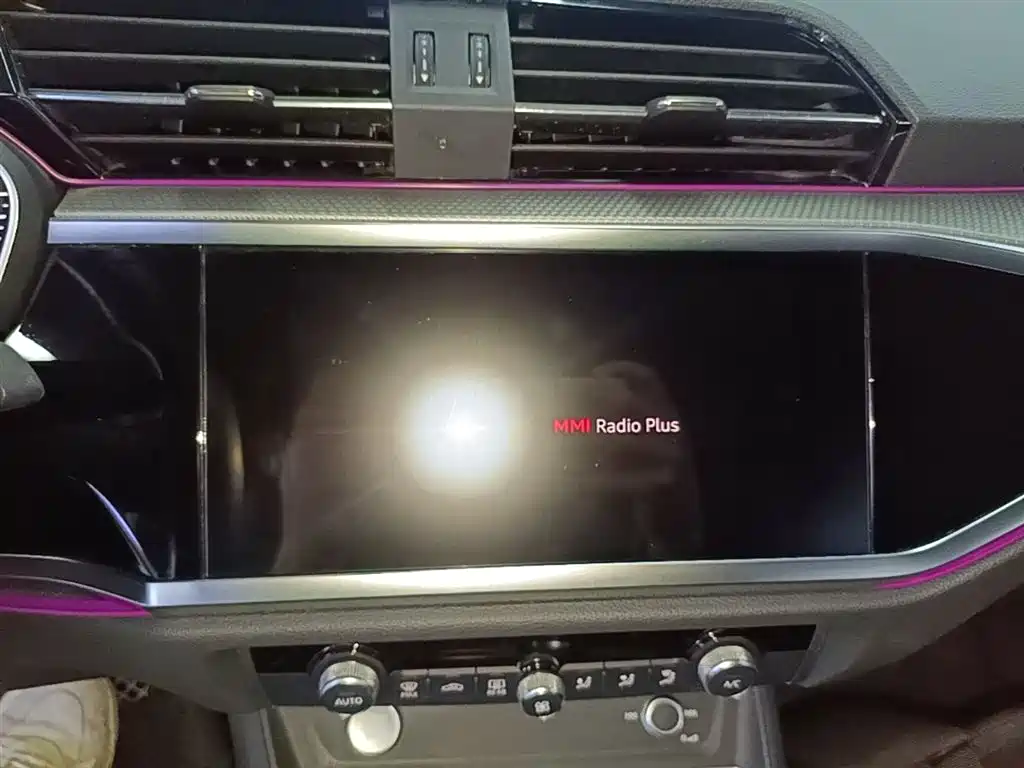 Audi Q3 2020 — фото 13