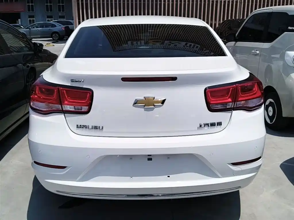 Chevrolet Malibu 2017 — фото 6