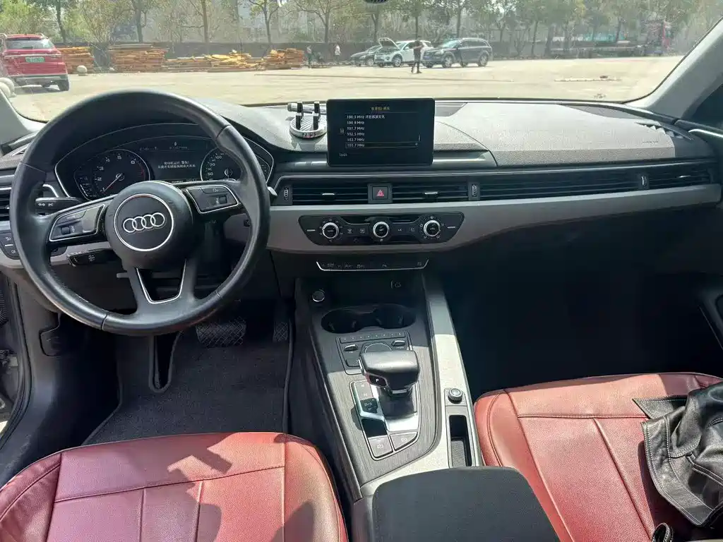 Audi A4L 2018 — фото 6