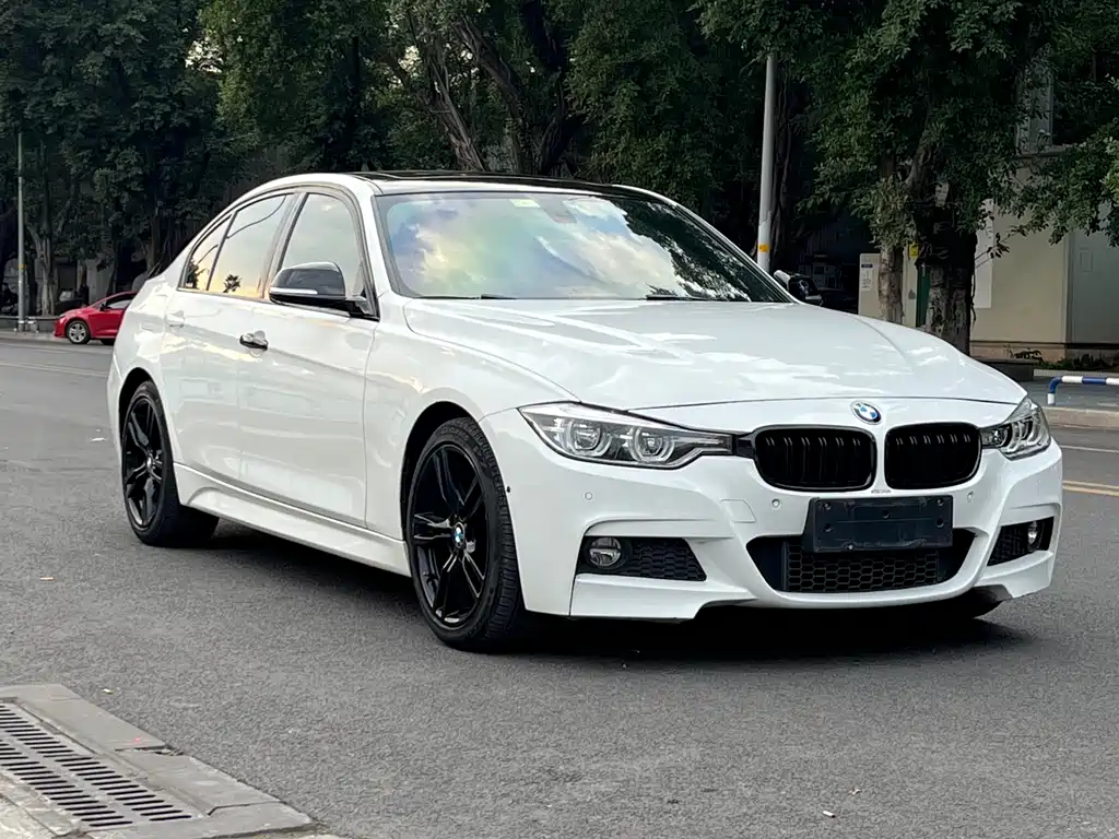 BMW 3 Series 2019 — фото 3