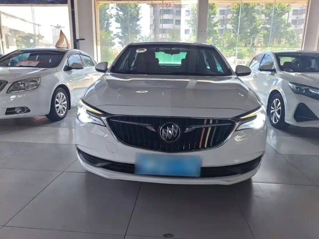 Buick Excelle 2019 — фото 3