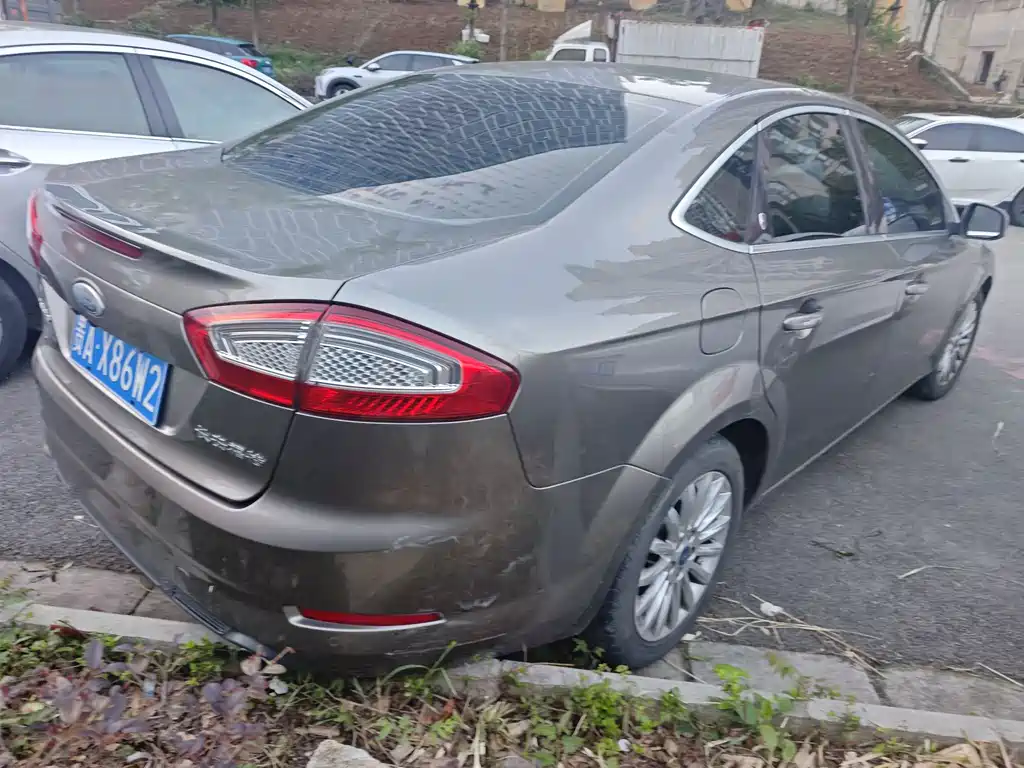 Ford Mondeo Zhisheng 2013 — фото 8
