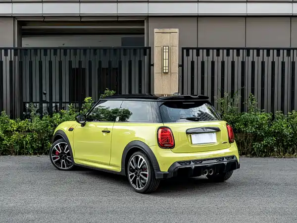 MINI JCW 2023