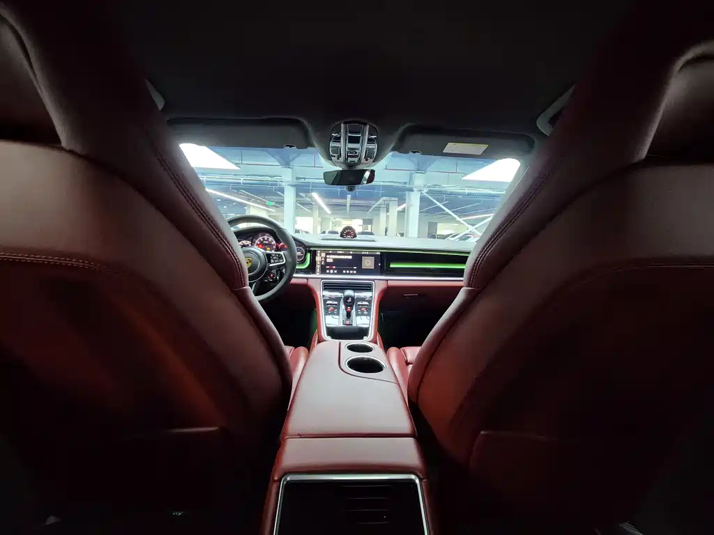 Porsche Panamera 2019 — фото 8