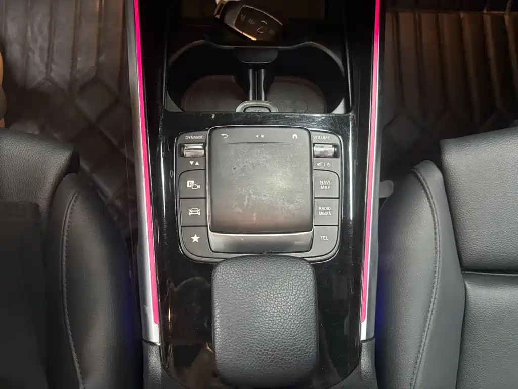 Mercedes-Benz GLB 2021 — фото 18