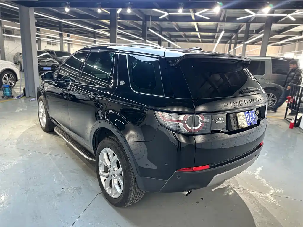 Land Rover Discovery Sport 2016 — фото 12