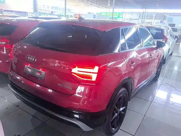 Audi Q2L 2018