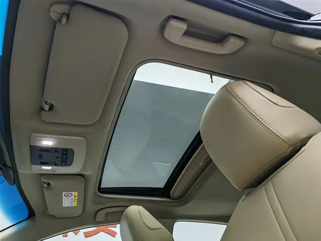 Toyota Camry 2018 — фото 14