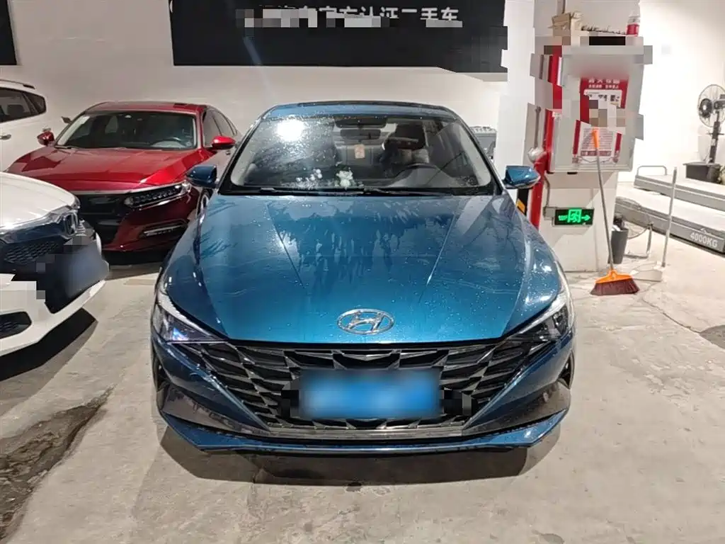 Hyundai Elantra 2021 — фото 3