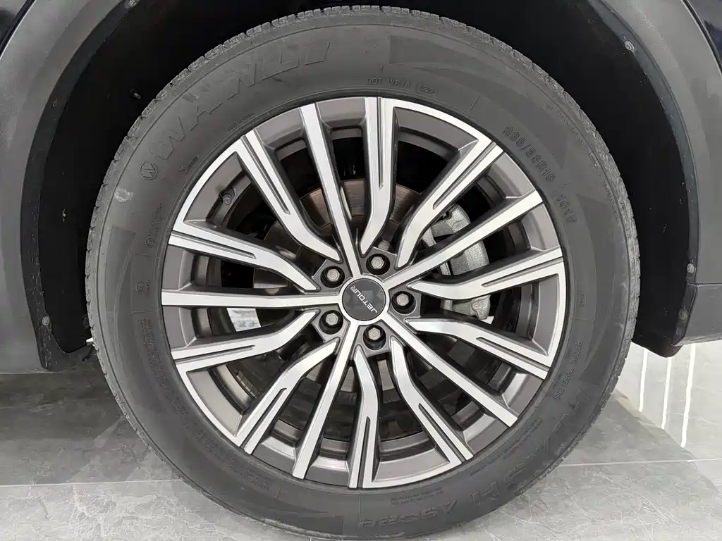Jetour X70 PLUS 2023