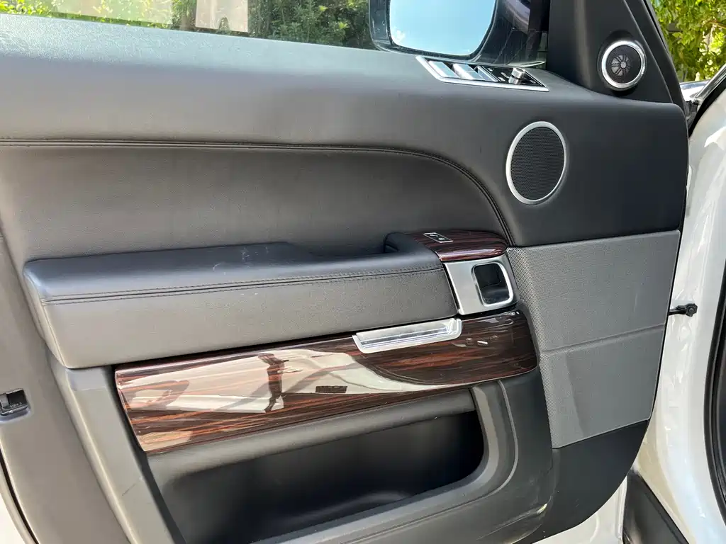 Land Rover Range Rover Sport 2018 — фото 16