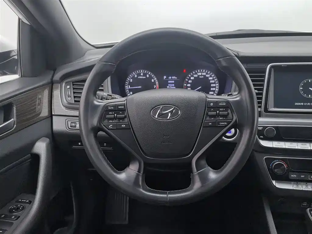 Hyundai Sonata 2017 — фото 11