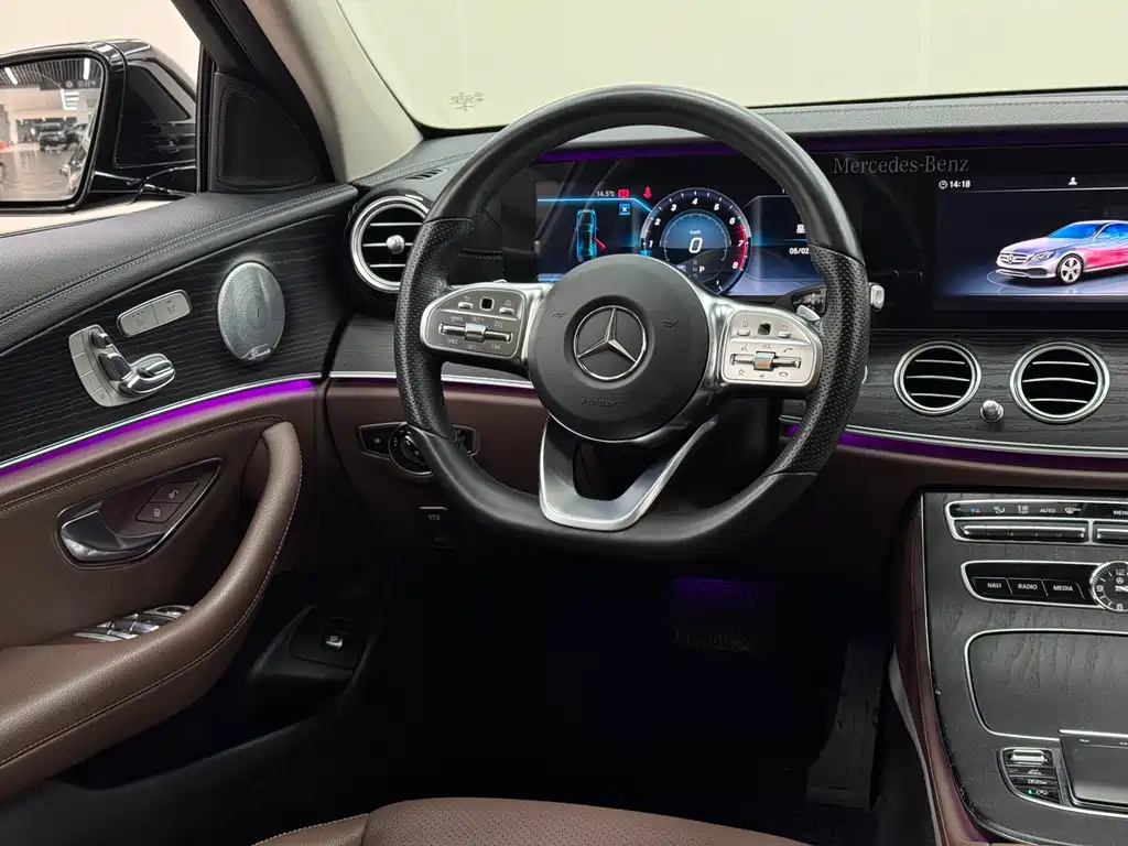 Mercedes-Benz E-Class 2019 — фото 17