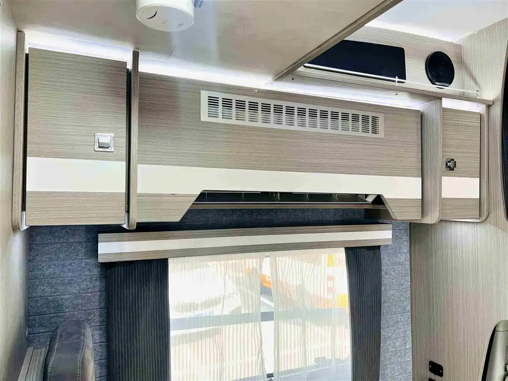 IVECO Ousheng 2023 — фото 18