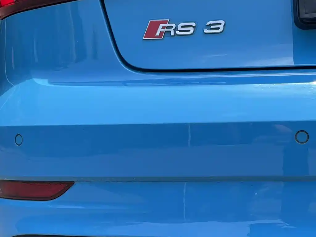 Audi RS 3 2018 — фото 18