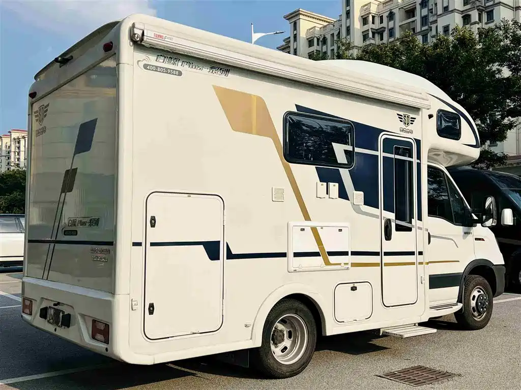 IVECO Ousheng 2023 — фото 57