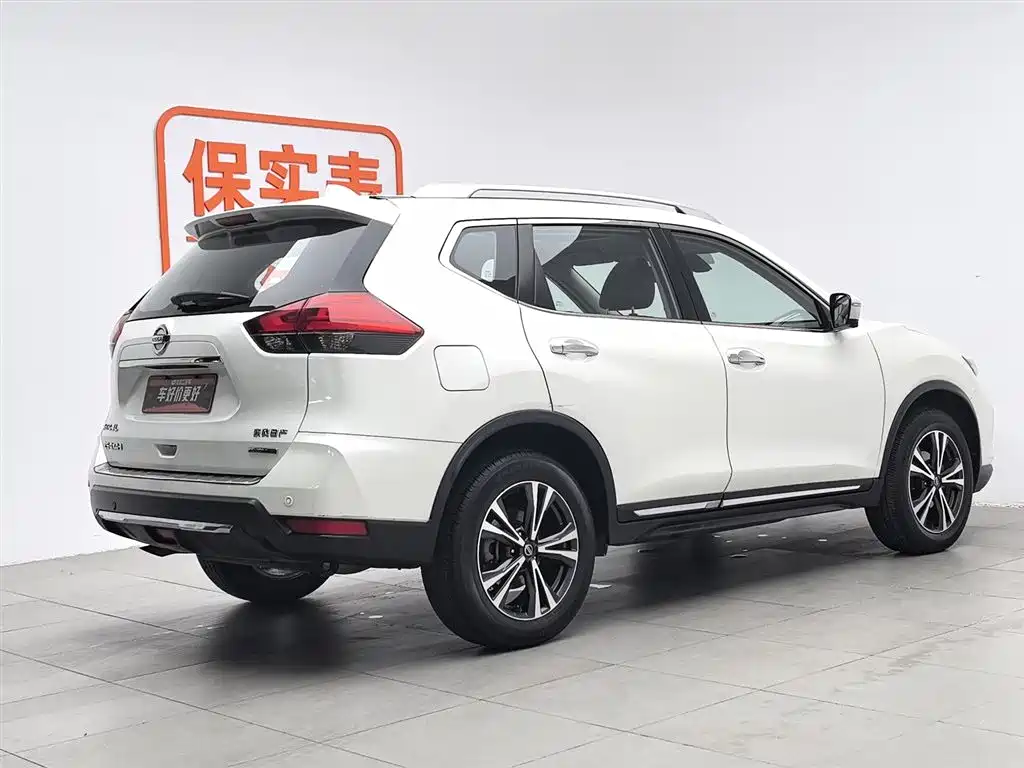 Nissan X-Trail 2018 — фото 2