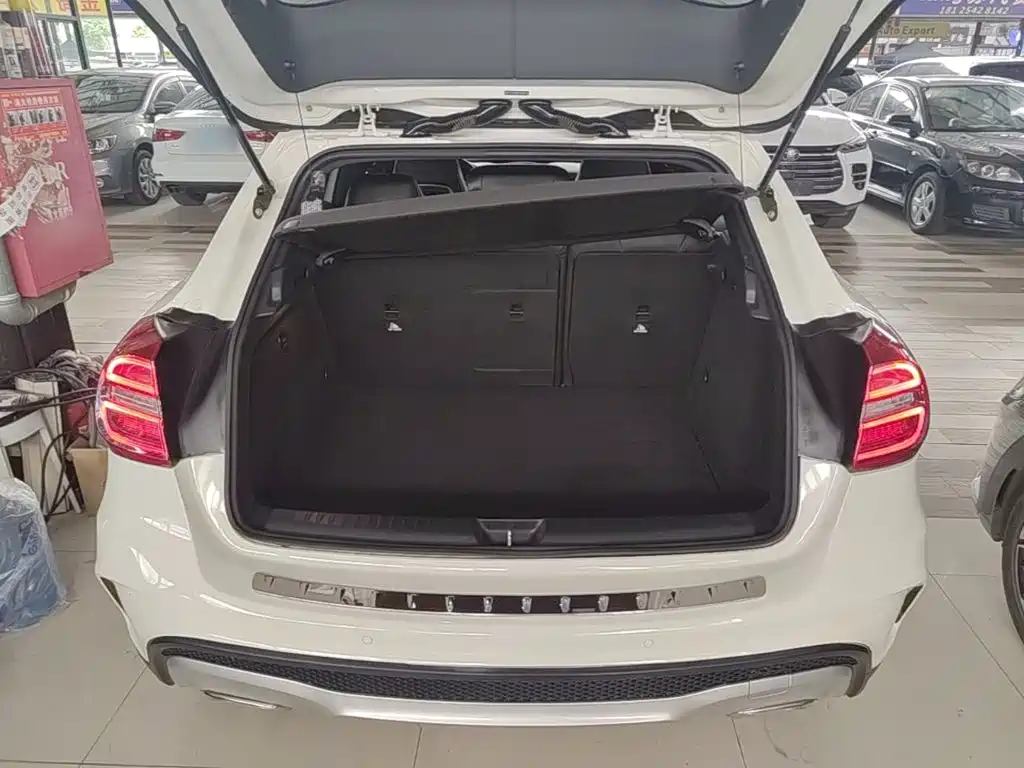 Mercedes-Benz GLA 2014 — фото 19
