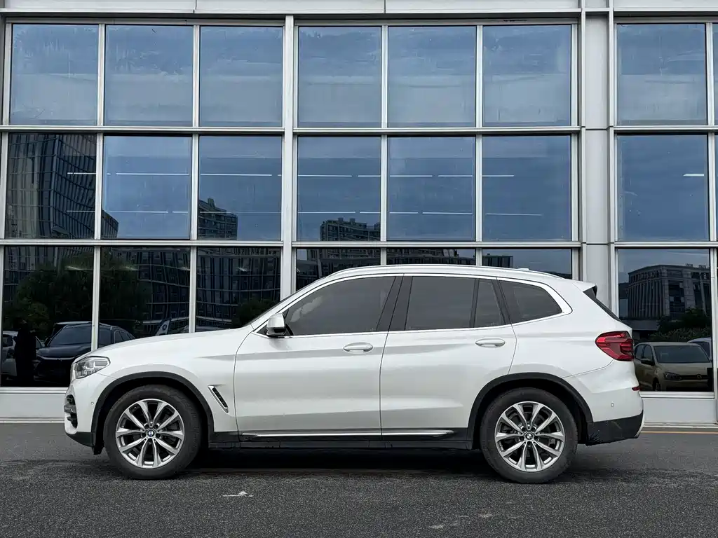 BMW X3 2020 — фото 3