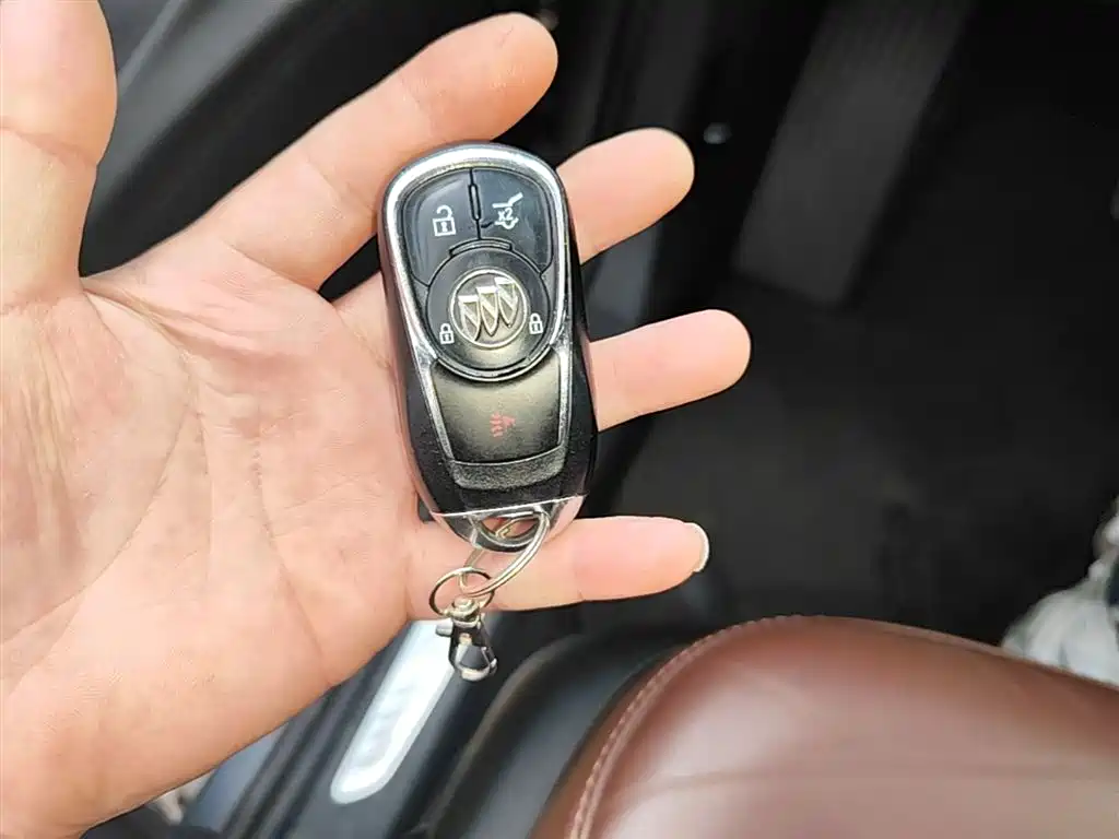 Buick Envision Plus 2019 — фото 9
