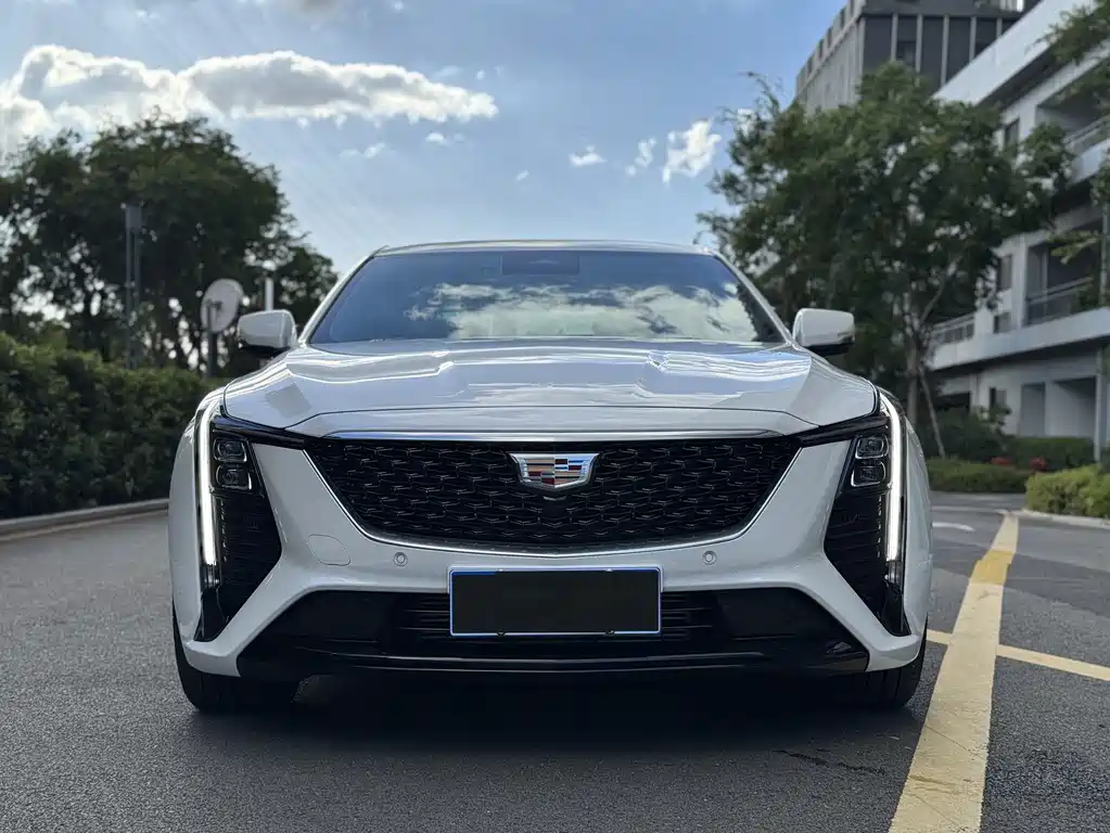 Cadillac CT5 2024 — фото 2
