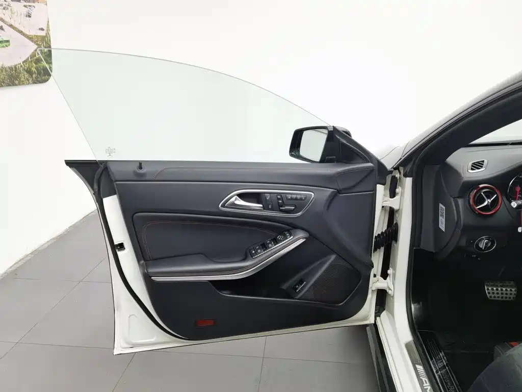 Mercedes-Benz Mercedes CLA AMG 2015 — фото 8