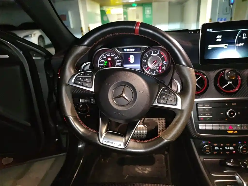 Mercedes-Benz A-Class AMG 2017 — фото 11