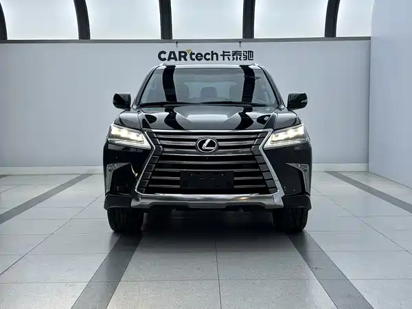 Lexus LX 2017