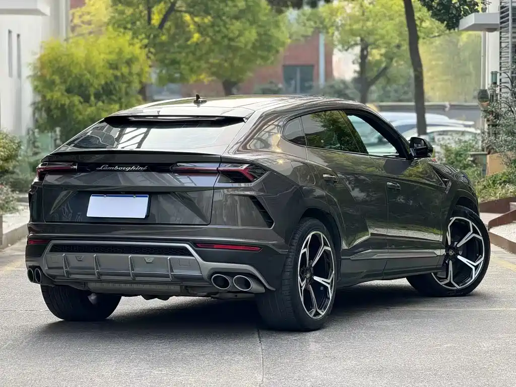 Lamborghini Urus 2019 — фото 7