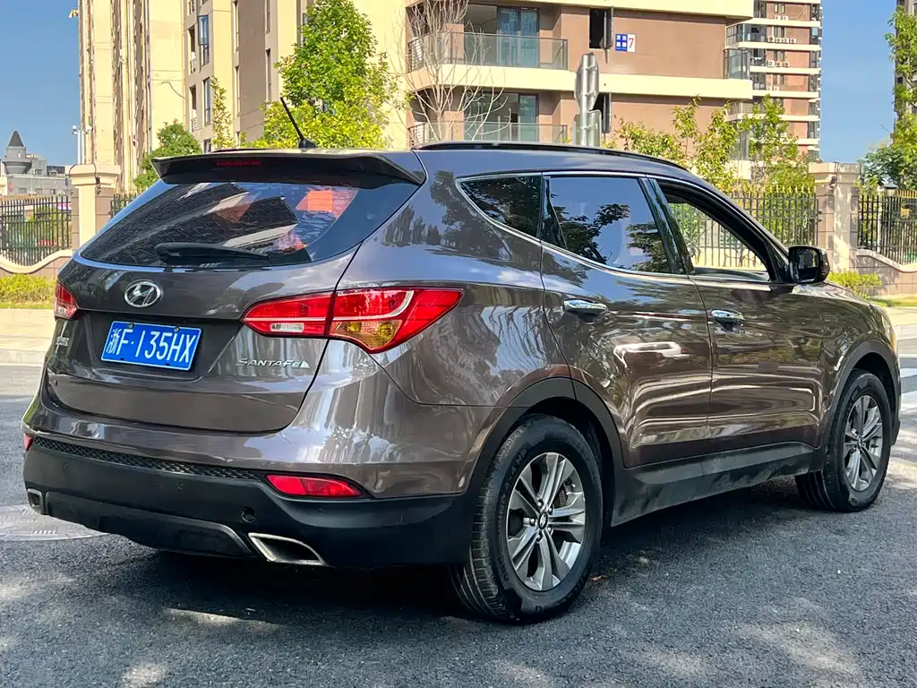 Hyundai Santa Fe 2015 — фото 5
