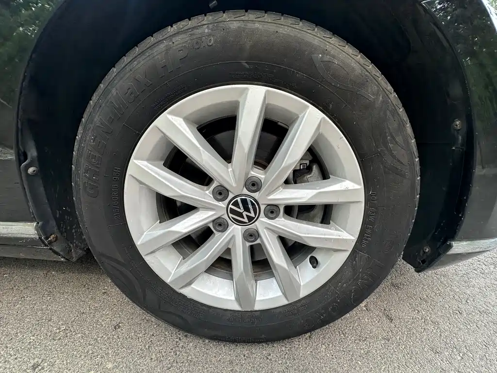 Volkswagen Magotan 2021 — фото 15