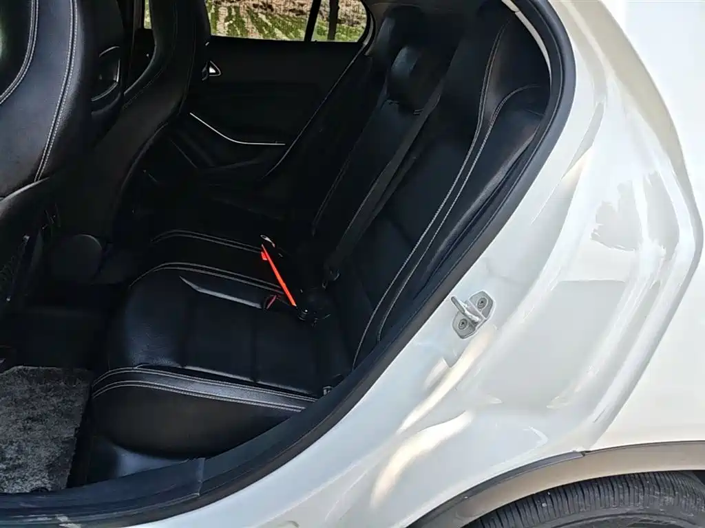 Mercedes-Benz GLA 2017 — фото 17