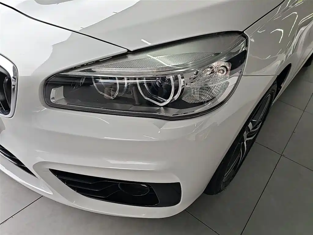 BMW 2 Series Active Tourer 2015 — фото 24