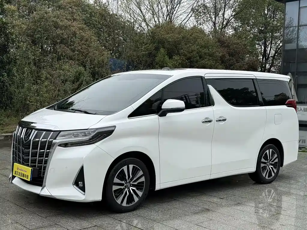 Toyota Alphard 2019 — фото 1