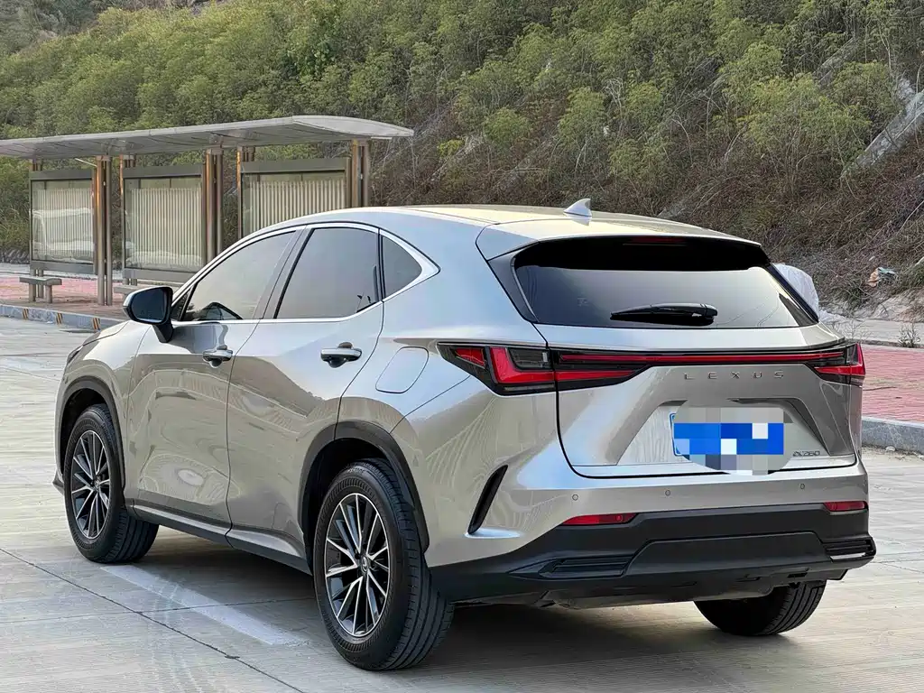 Lexus NX 2023 — фото 9