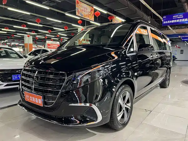 Mercedes-Benz Vito 2025