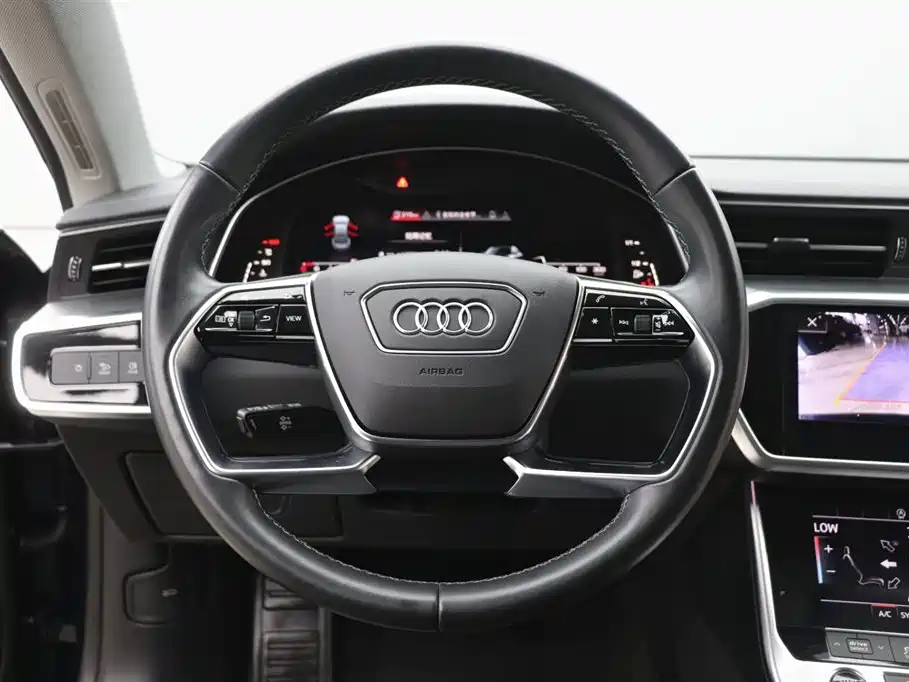 Audi A7L 2024 — фото 16