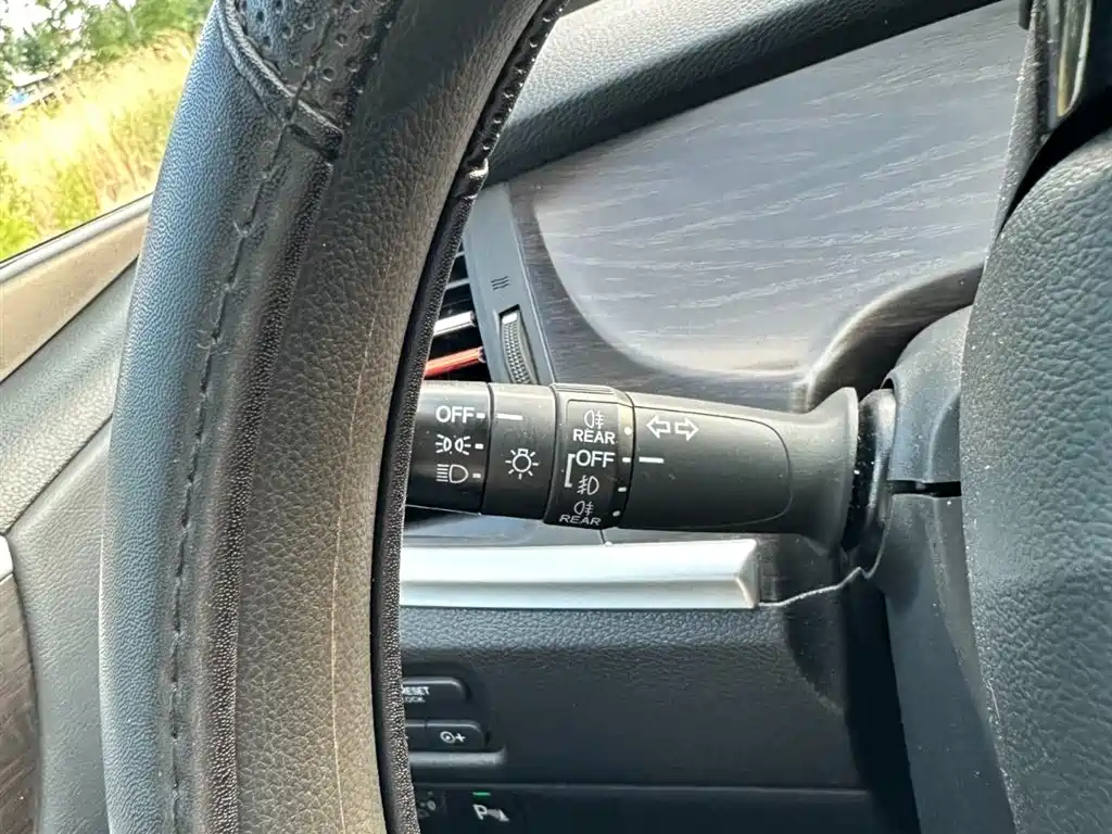 Honda Jade 2015 — фото 24
