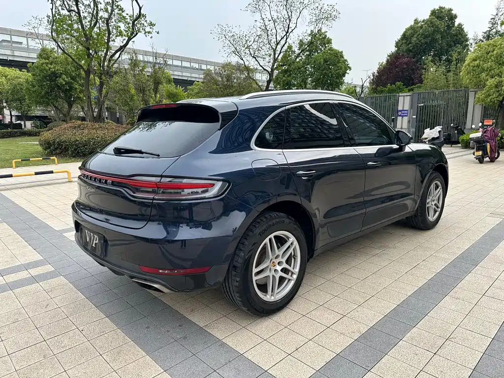 Porsche Macan 2019 — фото 13