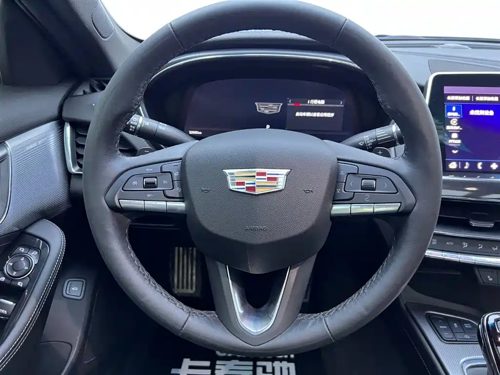 Cadillac CT5 2022 — фото 21