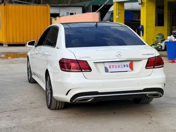 Mercedes-Benz E-Class 2015
