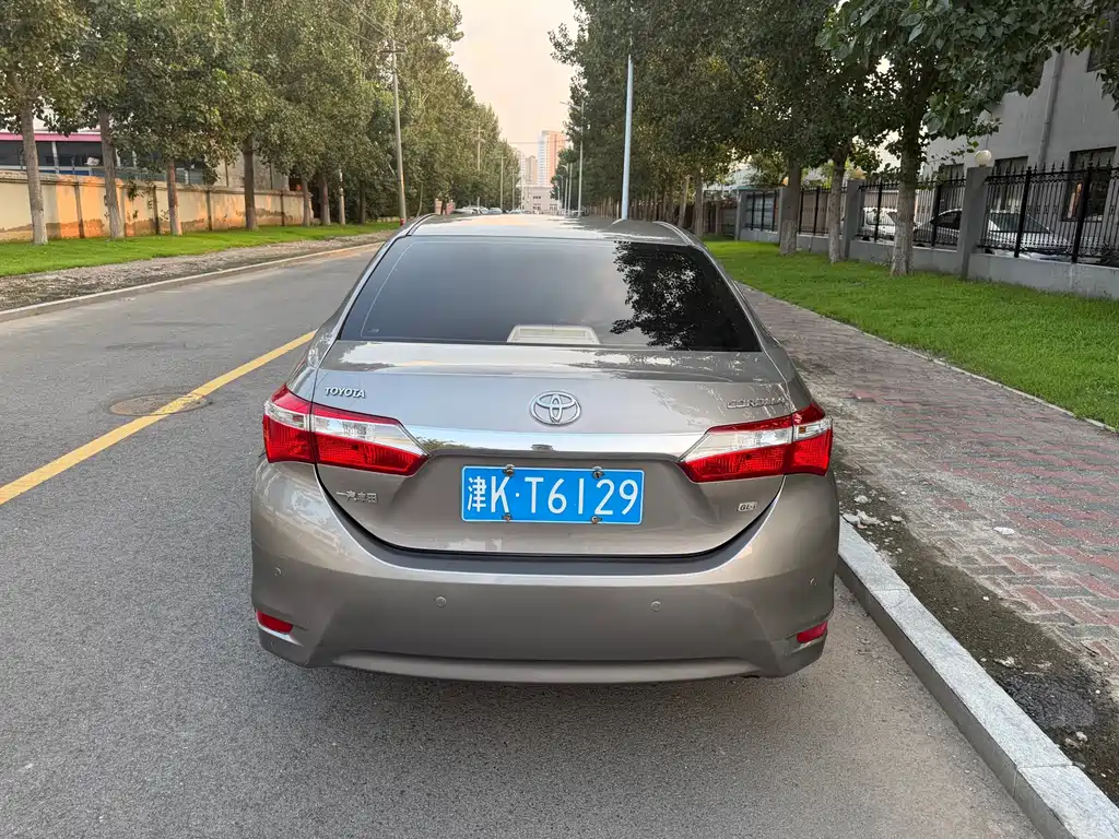 Toyota Corolla 2015 — фото 13