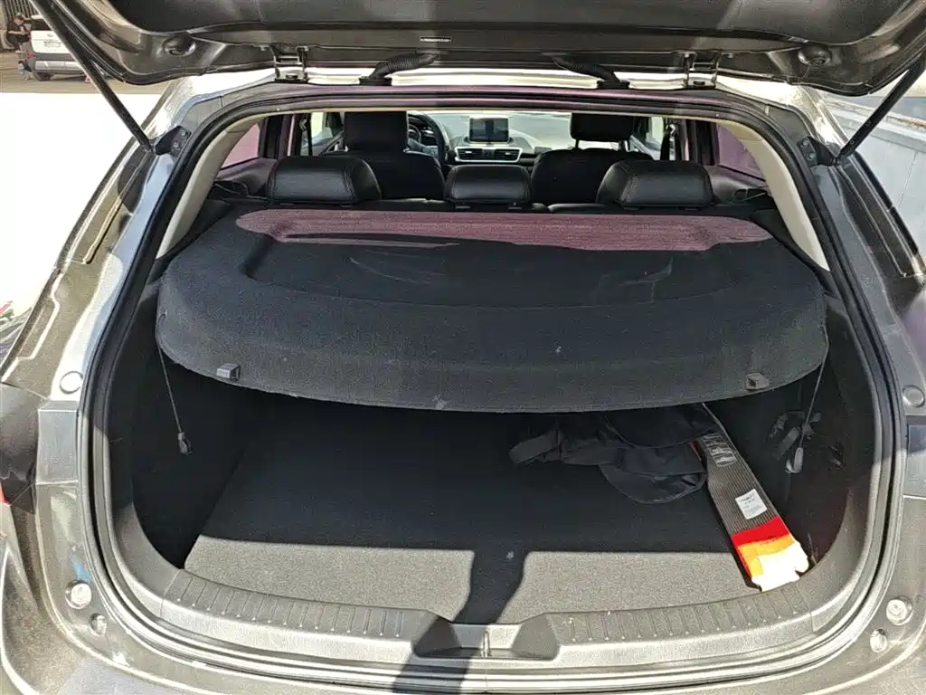 Mazda 3 Axela 2015 — фото 19