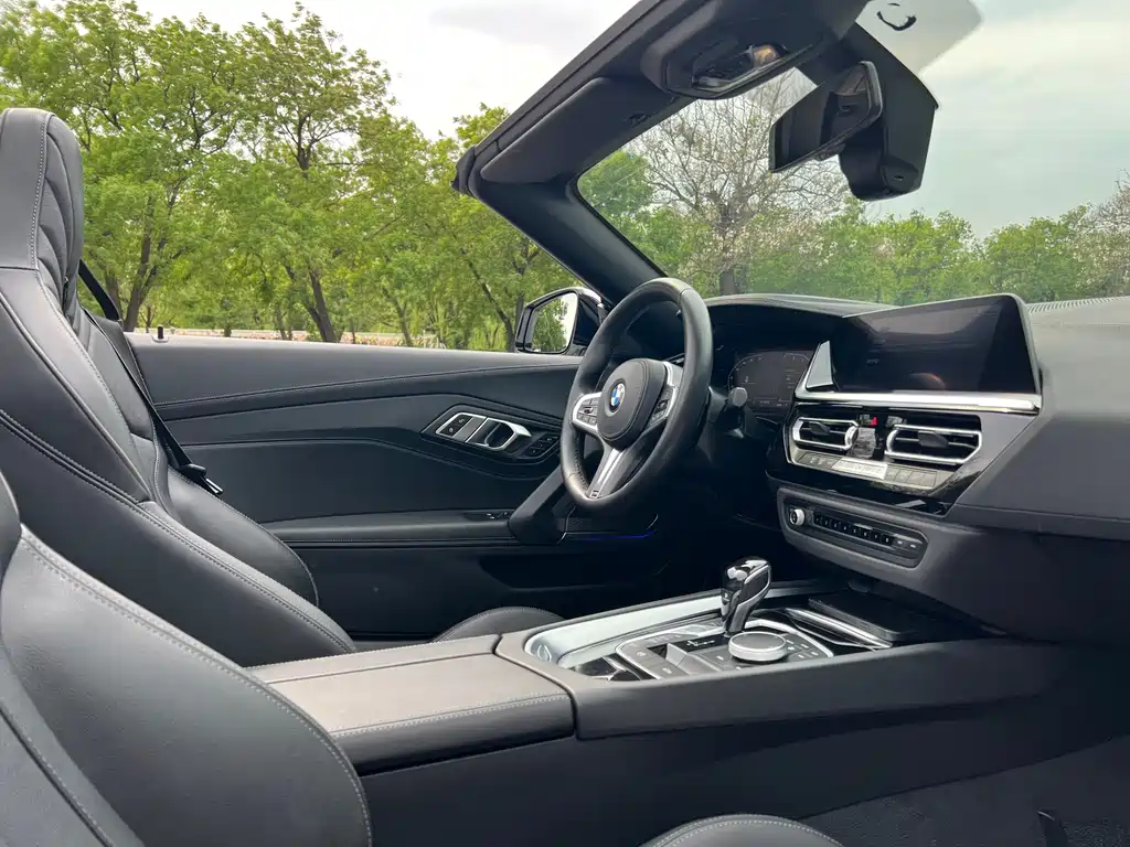 BMW Z4 2021 — фото 19