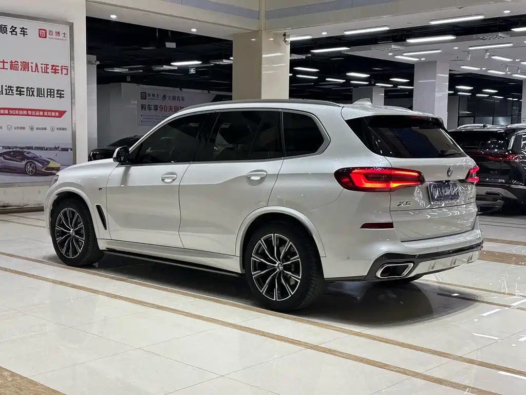 BMW X5 2022 — фото 8
