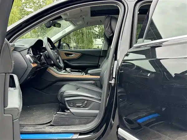 Audi Q7 2023