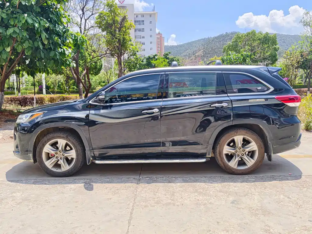 Toyota Highlander 2018 — фото 4