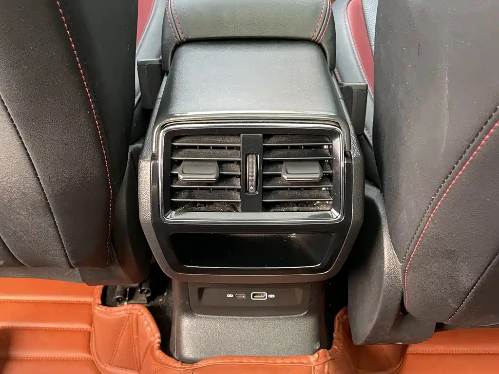Skoda Karoq 2023 — фото 27